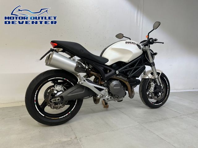 ducati - monster-696