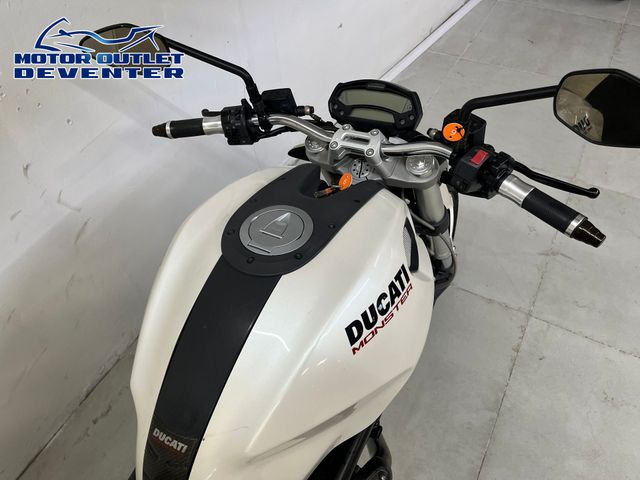 ducati - monster-696