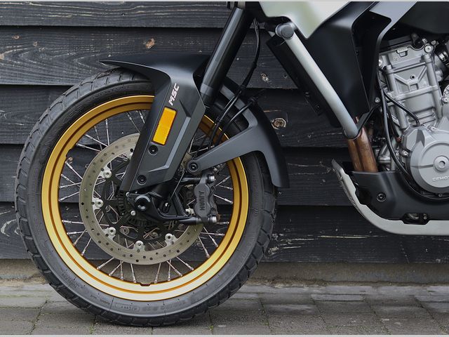 cfmoto - 800-mt-explorer