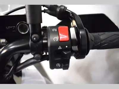 SUZUKI V-STROM 1000 XTA – foto 3