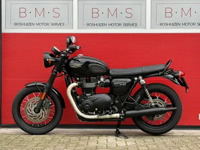 TRIUMPH BONNEVILLE T 120 BLACK – foto 4