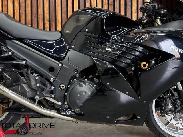 kawasaki - zzr-1400