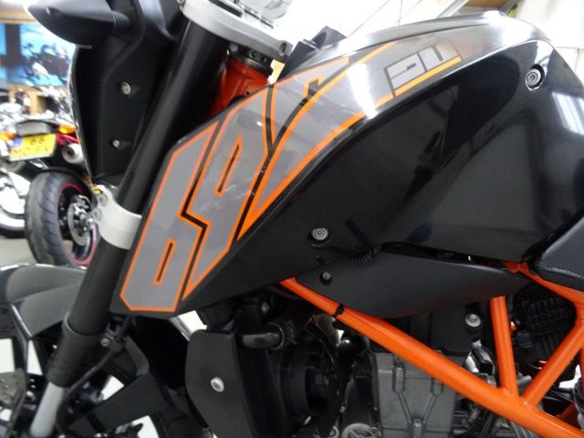 ktm - 690-duke-abs