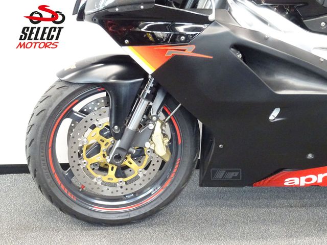 aprilia - rsv-1000-r