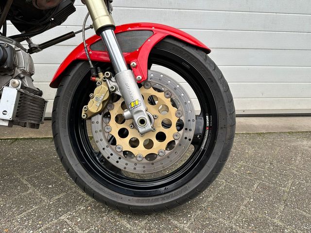 ducati - m-900-monster