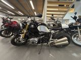 BMW R NINE T