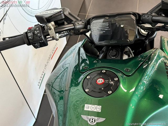 ducati - diavel-for-bentley