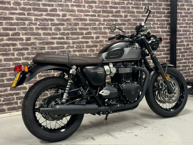 triumph - bonneville-t-120-black