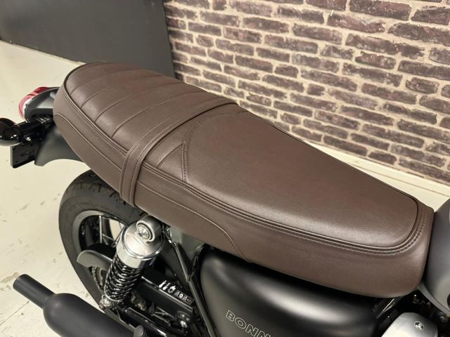 triumph - bonneville-t-120-black