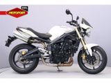 TRIUMPH STREET TRIPLE 675