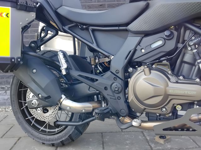 QJMOTOR - srt-600-sx-touring