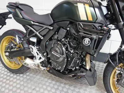 SUZUKI GSX-8TT – foto 4