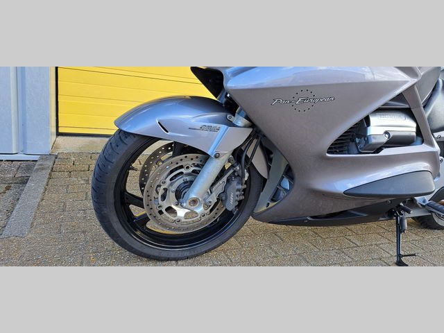 honda - st-1300-pan-european-abs