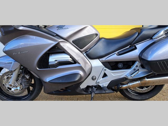 honda - st-1300-pan-european-abs