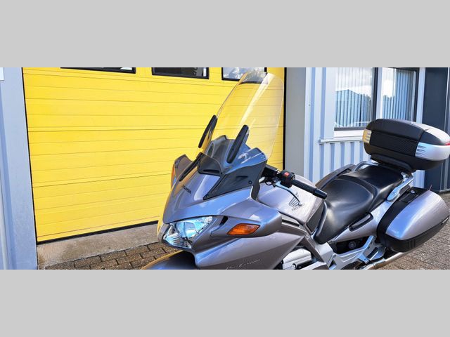 honda - st-1300-pan-european-abs