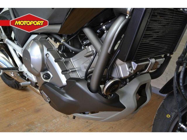 honda - nc-700-x-dct