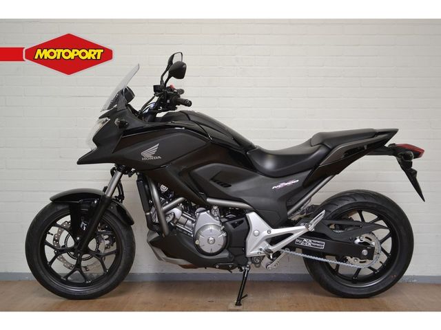 honda - nc-700-x-dct