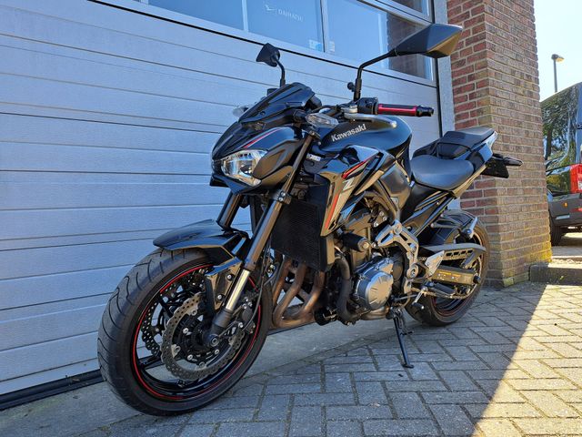 kawasaki - z900