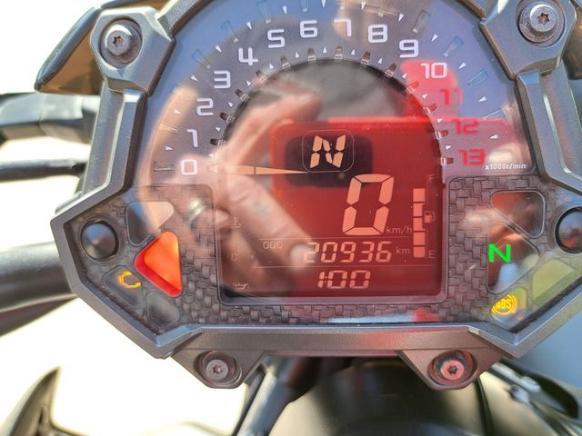 kawasaki - z900