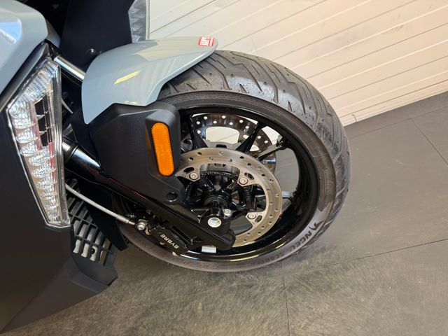 bmw - c-400-gt
