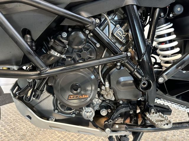 ktm - 1290-super-adventure-s