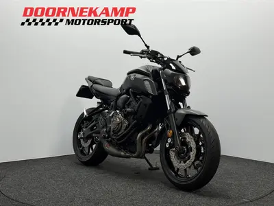 YAMAHA MT 07 ABS – foto 3