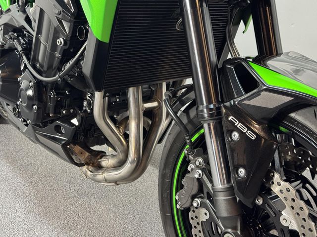 kawasaki - z900