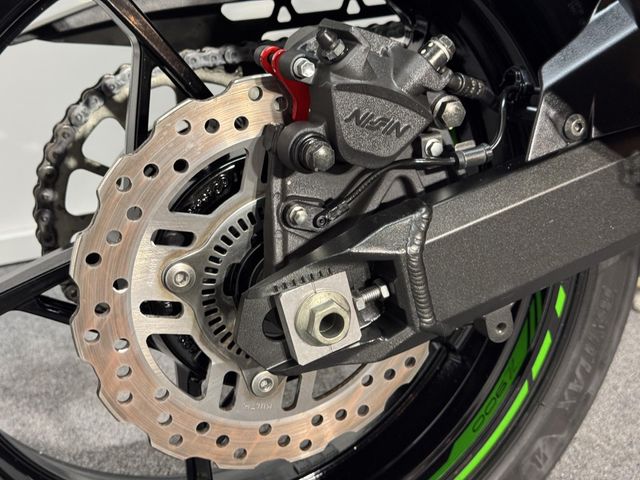 kawasaki - z900