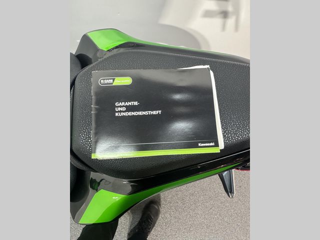 kawasaki - z900