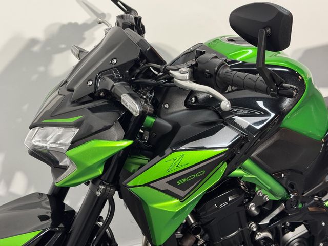 kawasaki - z900