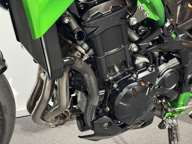 kawasaki - z900