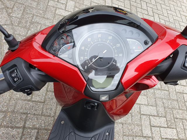 honda - sh-125i-c-abs