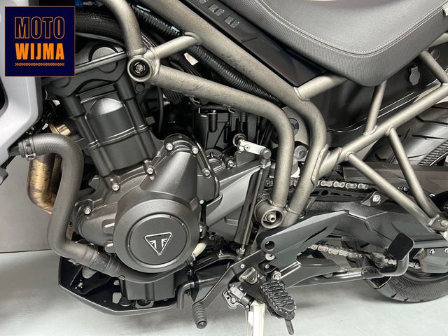 triumph - tiger-800-xrx