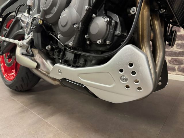 triumph - trident-660-triple-tribute-edition