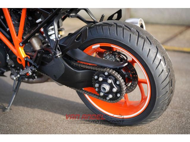 ktm - 1290-super-duke-gt