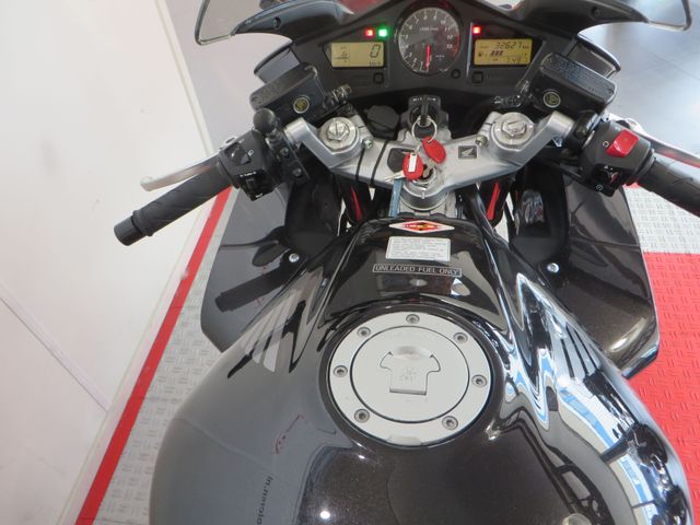 honda - vfr-800-fi-vtec-abs