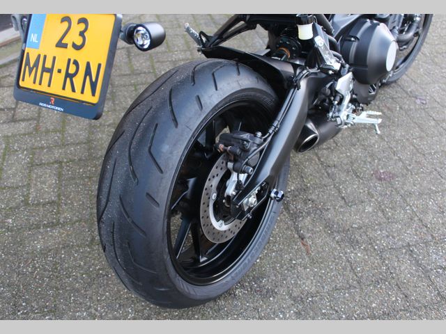 yamaha - xsr-900-abs