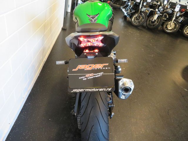 kawasaki - z900