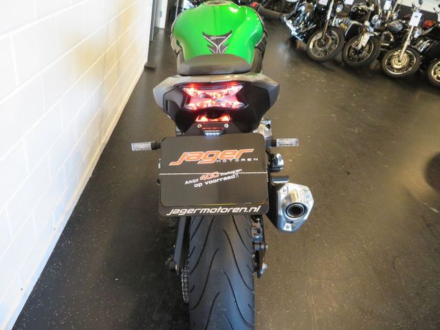 kawasaki - z900