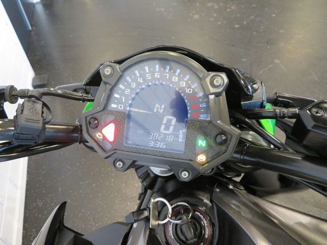 kawasaki - z900