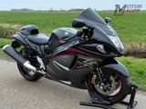 SUZUKI GSX-R 1300 HAYABUSA