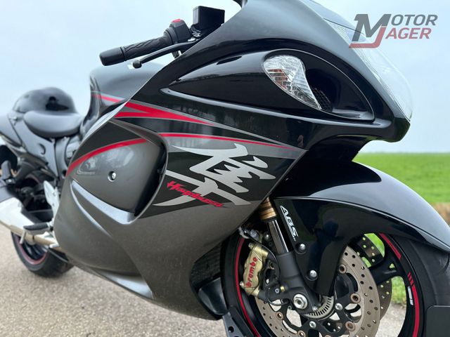 suzuki - gsx-r-1300-hayabusa