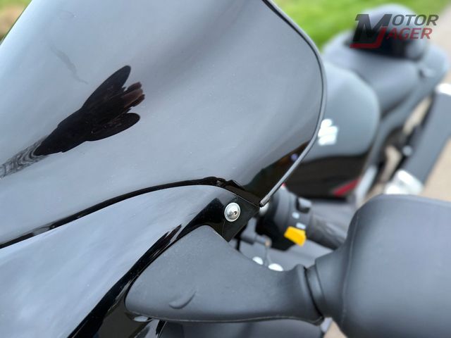 suzuki - gsx-r-1300-hayabusa