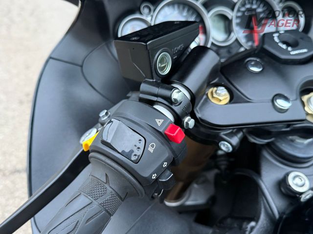 suzuki - gsx-r-1300-hayabusa
