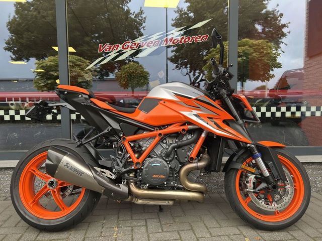 ktm - 1290-super-duke-r-evo