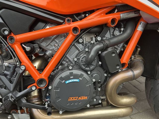 ktm - 1290-super-duke-r-evo