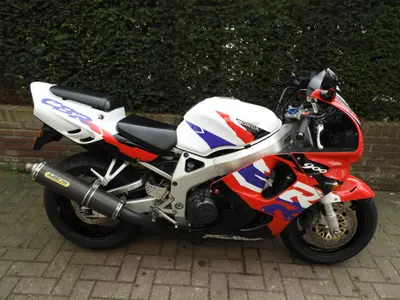 HONDA CBR 900 RR FIREBLADE – foto 2