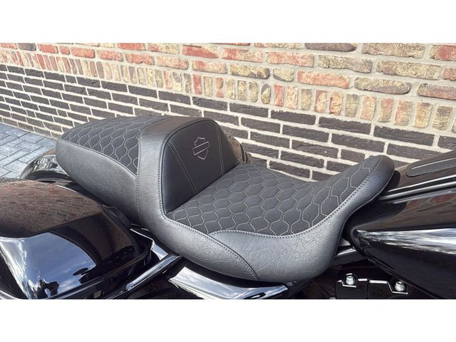 harley-davidson - cvo-street-glide