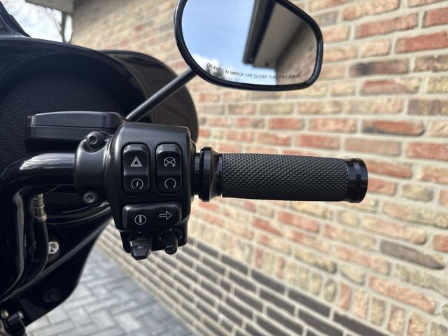 harley-davidson - cvo-street-glide