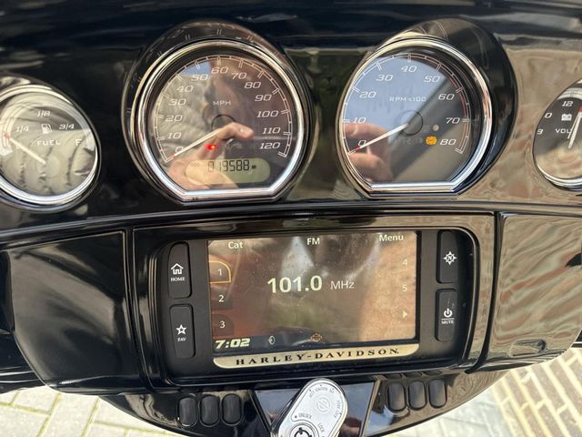 harley-davidson - cvo-street-glide